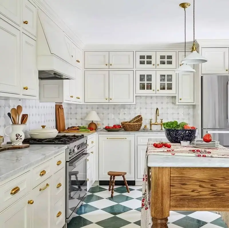 Country Kitchen Design Features